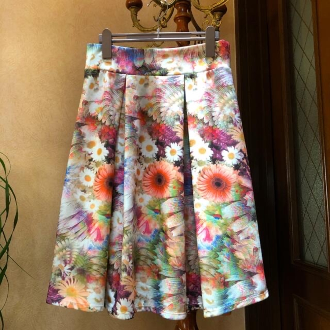 SHOP WTD  花柄💐スカート　アメリカ製🇺🇸  サイズM レディースのスカート(ひざ丈スカート)の商品写真