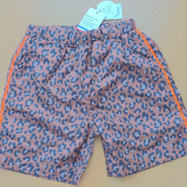 BAYFLOW(ベイフロー)の☆新品☆BAYFLOW　スイムパンツ キッズ/ベビー/マタニティのキッズ服男の子用(90cm~)(水着)の商品写真