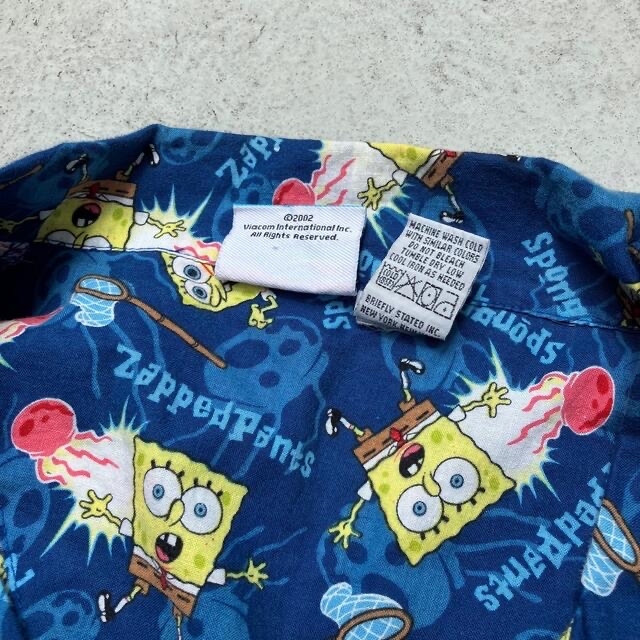 Vintage 00s SpongeBob Open collar shirt