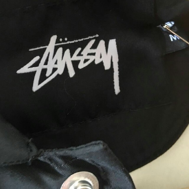 STUSSY(ステューシー)のステューシー35th星条旗ボタンナップ黒スタジャン35周年☆バーシティジャケット メンズのジャケット/アウター(スタジャン)の商品写真