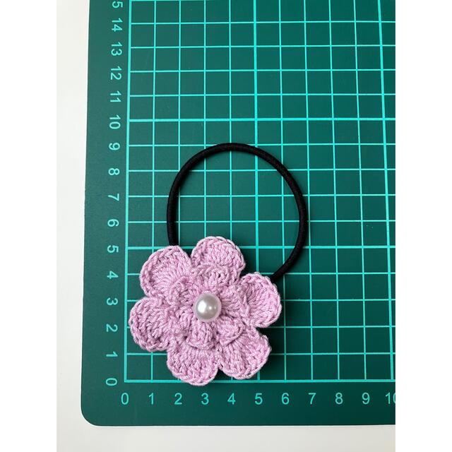 かぎ針編み お花のヘアゴム2個セット パープルの通販 by snoppi 13.ピンクのお花のヘアゴム