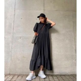 ザラ(ZARA)のザラ　ZARA パネルミディワンピース　ブラック　S (ロングワンピース/マキシワンピース)