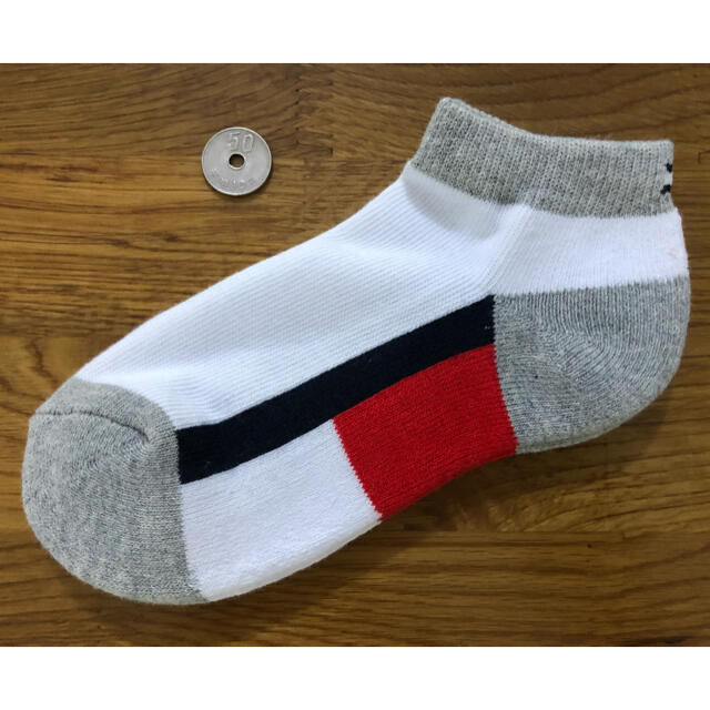 TOMMY HILFIGER(トミーヒルフィガー)の新品トミーヒルフィガーTOMMY HILFIGERレディースソックス4足セット9 レディースのレッグウェア(ソックス)の商品写真