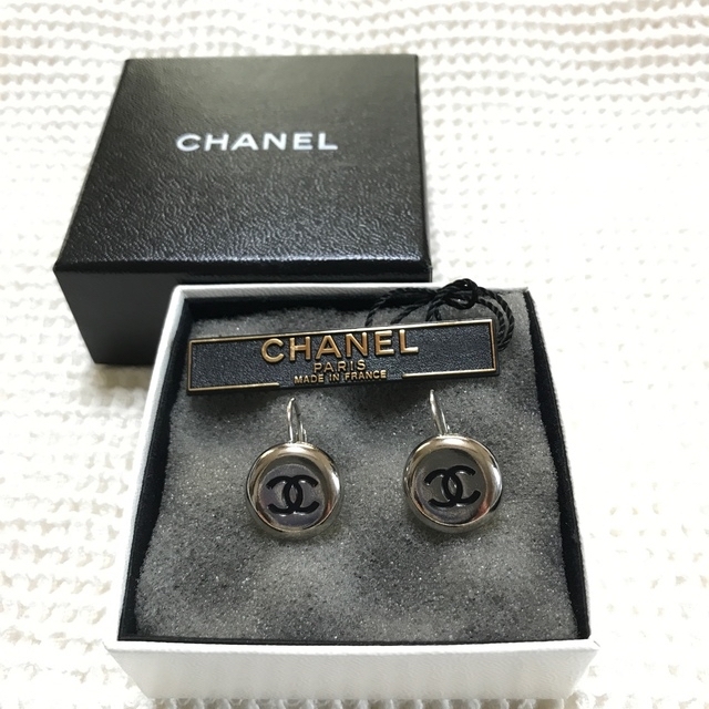 CHANEL(シャネル)のE様専用　　CHANELピアス　ヴィンテージ レディースのアクセサリー(ピアス)の商品写真