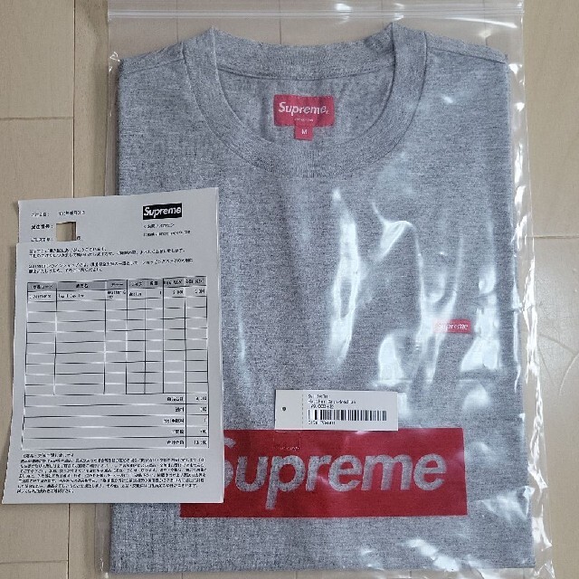 Supreme　シュプリーム　スモールボックスTシャツ　新品未使用品です。のサムネイル