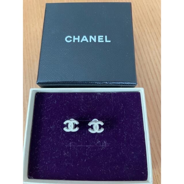 CHANEL ピアス