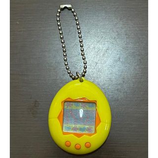 バンダイ(BANDAI)のたまごっち　1997年製(携帯用ゲーム機本体)