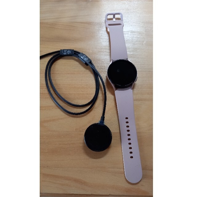 SAMSUNG(サムスン)のGalaxy　watch4 40mmピンク メンズの時計(腕時計(デジタル))の商品写真