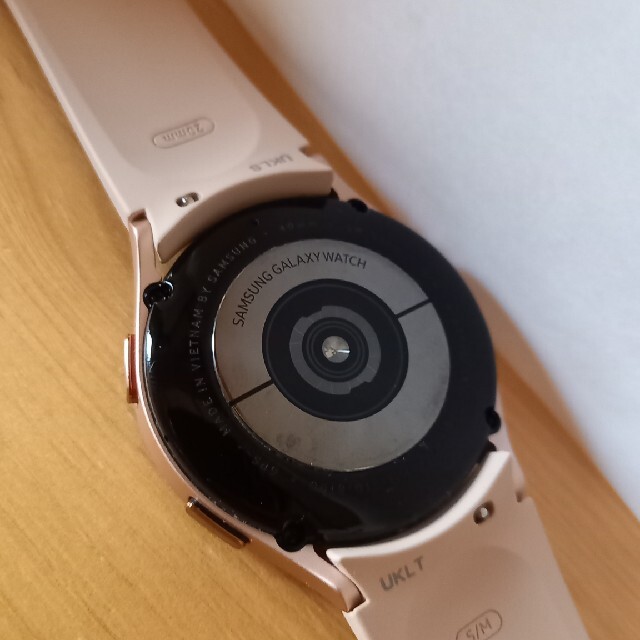 SAMSUNG(サムスン)のGalaxy　watch4 40mmピンク メンズの時計(腕時計(デジタル))の商品写真