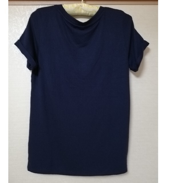 GAP(ギャップ)の★処分価格★　GAP　キラキラ　Ｔシャツ　紺色 レディースのトップス(Tシャツ(半袖/袖なし))の商品写真