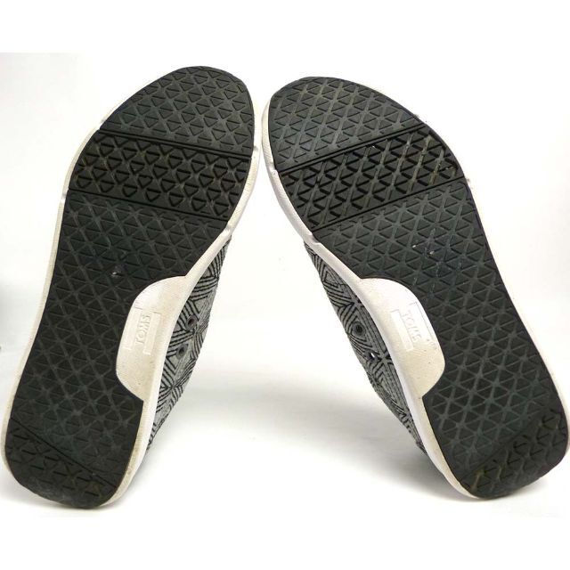 TOMS(トムズ)のToms /トムズ 幾何学柄 刺繍入りスニーカー  US8(26cm相当) メンズの靴/シューズ(スニーカー)の商品写真
