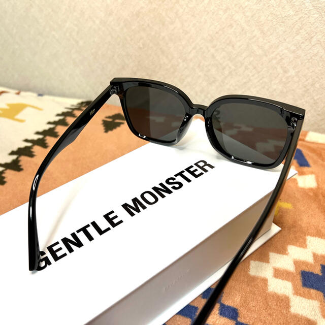 お値下げGentle Monster サングラスher 01男女の通販 by akikoo's shop ...