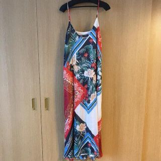 ザラ(ZARA)のみりあ0503様専用です❣️ZARA ザラ　花柄キャミソールワンピース(ロングワンピース/マキシワンピース)