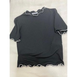 ザラ(ZARA)のZARA  黒トップス　Sサイズ　クロップド丈(Tシャツ(半袖/袖なし))