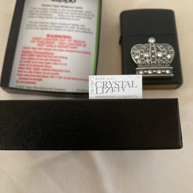 ZIPPO(ジッポー)の☆新品未使用☆Zippo The King of Bling スワロフスキー メンズのファッション小物(タバコグッズ)の商品写真