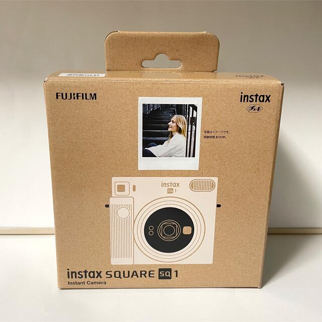 富士フイルム(フジフイルム)のチェキ:スクエアSQ1 ケース セット スマホ/家電/カメラのカメラ(フィルムカメラ)の商品写真
