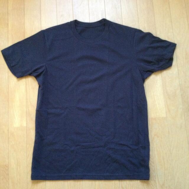 UNIQLO(ユニクロ)のドライカラークルーネックT (半袖) Lサイズ　ネイビー　ブルー メンズのトップス(Tシャツ/カットソー(半袖/袖なし))の商品写真