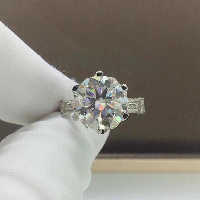 ～【newデザイン】モアサナイト 　リング　K18WGmoissanite