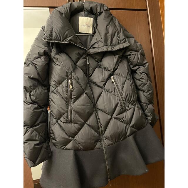 MONCLER(モンクレール)のモンクレールダウン メンズのジャケット/アウター(ダウンベスト)の商品写真