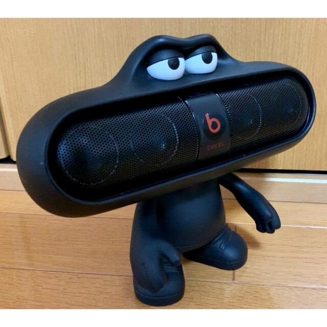 Beats by Dr Dre(ビーツバイドクタードレ)のbeats pill 2.0 Bluetoothスピーカー（BLK）スタンド付き スマホ/家電/カメラのオーディオ機器(スピーカー)の商品写真