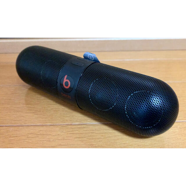 Beats by Dr Dre(ビーツバイドクタードレ)のbeats pill 2.0 Bluetoothスピーカー（BLK）スタンド付き スマホ/家電/カメラのオーディオ機器(スピーカー)の商品写真