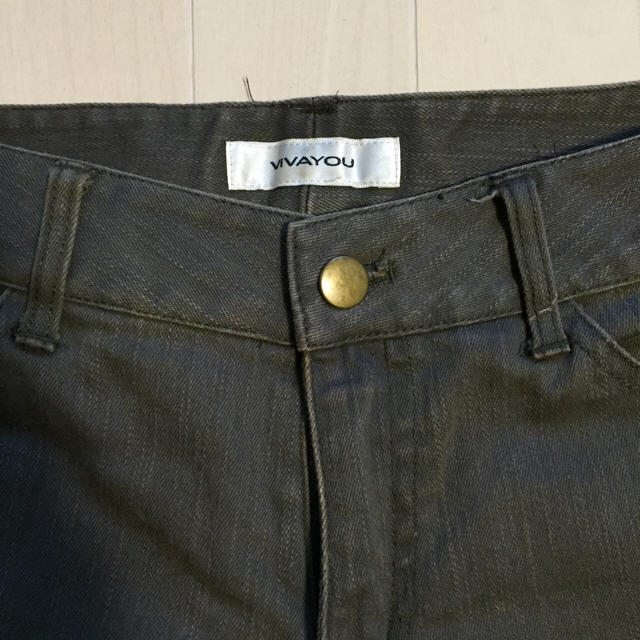 VIVAYOU(ビバユー)の専用 ビバユー 膝下丈 パンツ M レディースのパンツ(カジュアルパンツ)の商品写真