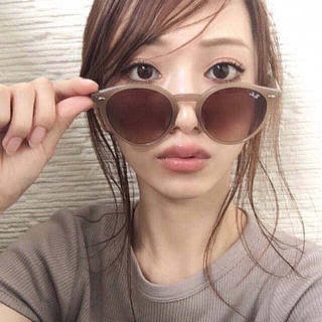 美品)Ray-Ban サングラス ベージュ レディース