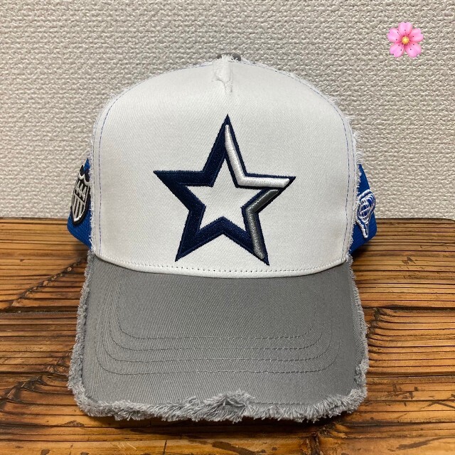 YOSHINORI KOTAKE(ヨシノリコタケ)の国内正規品 ホワイト×ブルー ヨシノリコタケ キャップ スター 444 限定品 メンズの帽子(キャップ)の商品写真