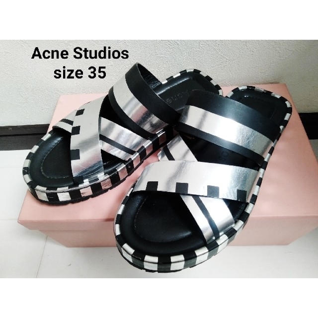 Acne Studios(アクネストゥディオズ)のAcne Studios アクネストゥディオズ メタリック サンダル レディースの靴/シューズ(サンダル)の商品写真