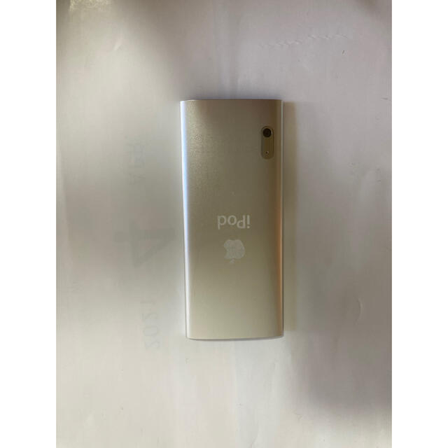 iPod(アイポッド)のiPod nano第5世代16GB  シルバー スマホ/家電/カメラのオーディオ機器(ポータブルプレーヤー)の商品写真