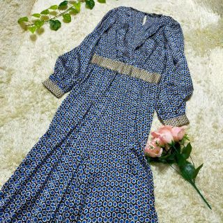 ザラ(ZARA)の一点限り　ザラ　鮮やかジオメトリック柄　オールインワン　ロンパース　とろみ(オールインワン)