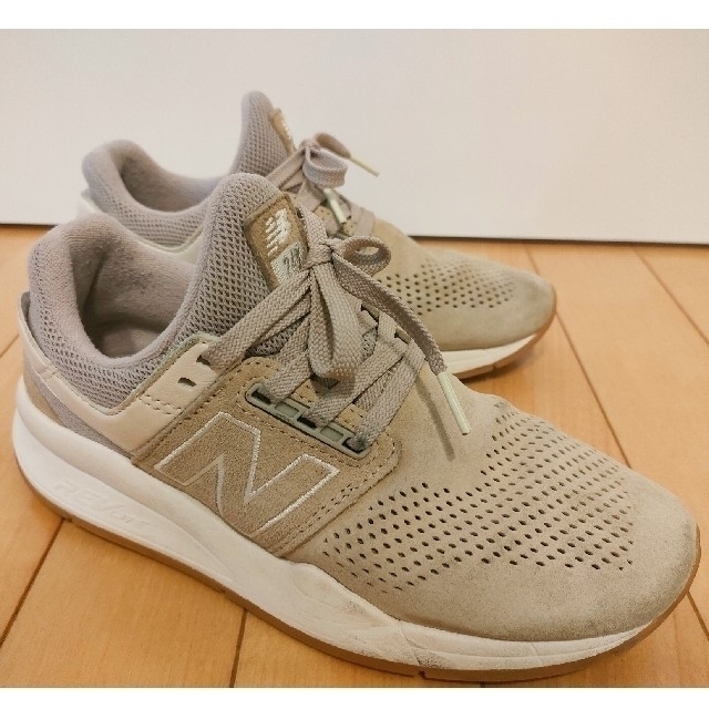 New Balance(ニューバランス)のpink様専用【美品】ニューバランス レディース 22.5cm ws247 レディースの靴/シューズ(スニーカー)の商品写真