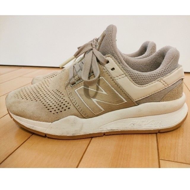 New Balance(ニューバランス)のpink様専用【美品】ニューバランス レディース 22.5cm ws247 レディースの靴/シューズ(スニーカー)の商品写真