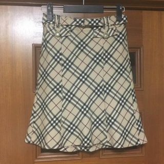 バーバリーブルーレーベル(BURBERRY BLUE LABEL)のバーバリー ブルーレーベル ♡美品♡ ノバチェック 膝丈スカート ベージュ(ひざ丈スカート)