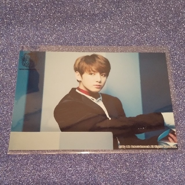 WINGS TOUR 会場限定 FC 継続特典フォト JUNGKOOK エンタメ/ホビーのタレントグッズ(アイドルグッズ)の商品写真