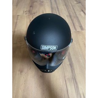 SIMPSON(ヘルメット/シールド ・ ブラック/黒色系)のフリマ SIMPSON(ヘルメット/シールド ・ ブラック/黒色系)のフリマ
