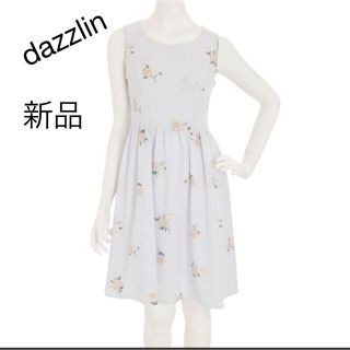 ダズリン(dazzlin)の【新品】ダズリン　ワンピース　水色　花柄(ひざ丈ワンピース)