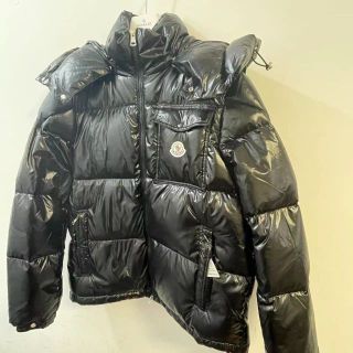 モンクレール ダウンジャケット(メンズ)(ブラック/黒色系)の通販 モンクレール ダウンジャケット(メンズ)(ブラック/黒色系)の通販
