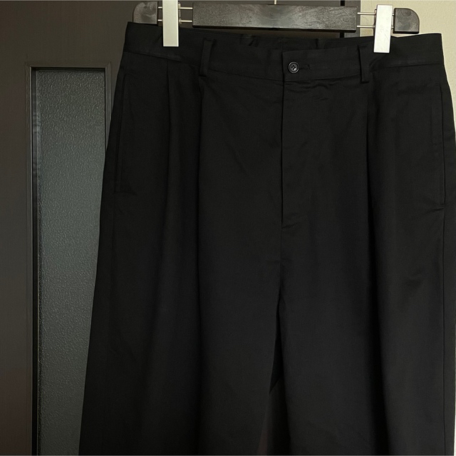 COMOLI(コモリ)のこぼゆき様専用a.presse Chino Trousers BLACK  メンズのパンツ(チノパン)の商品写真