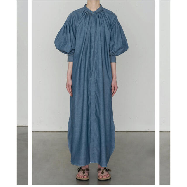 HYKE(ハイク)のCHAMBRAY GATHERED DRESS blue レディースのワンピース(ロングワンピース/マキシワンピース)の商品写真