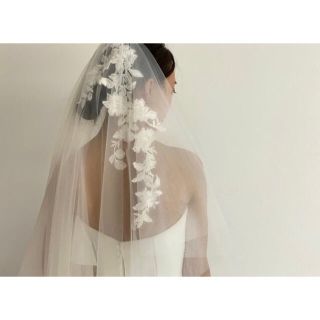 ヴェラウォン(Vera Wang)のちゃんけ様　専用　ベールとグローブのセット(ウェディングドレス)