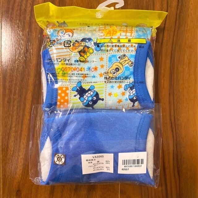 アンパンマン(アンパンマン)のチロル様専用　新品未開封　アンパンマン　トレーニングパンツ　95 キッズ/ベビー/マタニティのおむつ/トイレ用品(トレーニングパンツ)の商品写真