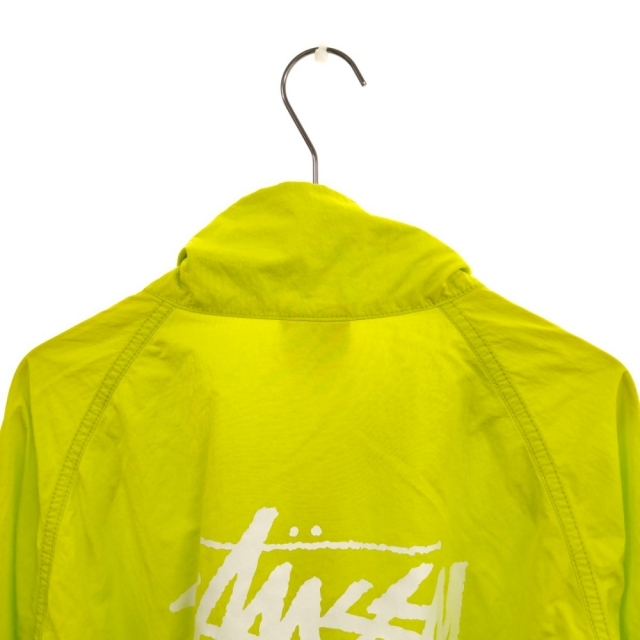 NIKE(ナイキ)のNIKE ナイキ 20AW × STUSSYWindrunner in Bright Cactus ステューシー ハーフジップ ナイロン プルオーバー ジャケットイエロー CT4310-308 メンズのジャケット/アウター(フライトジャケット)の商品写真