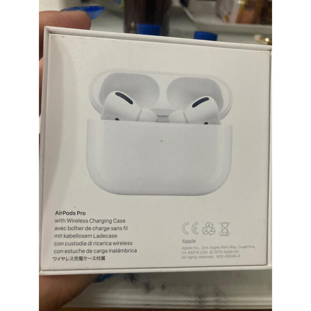 AirPods Pro右 4