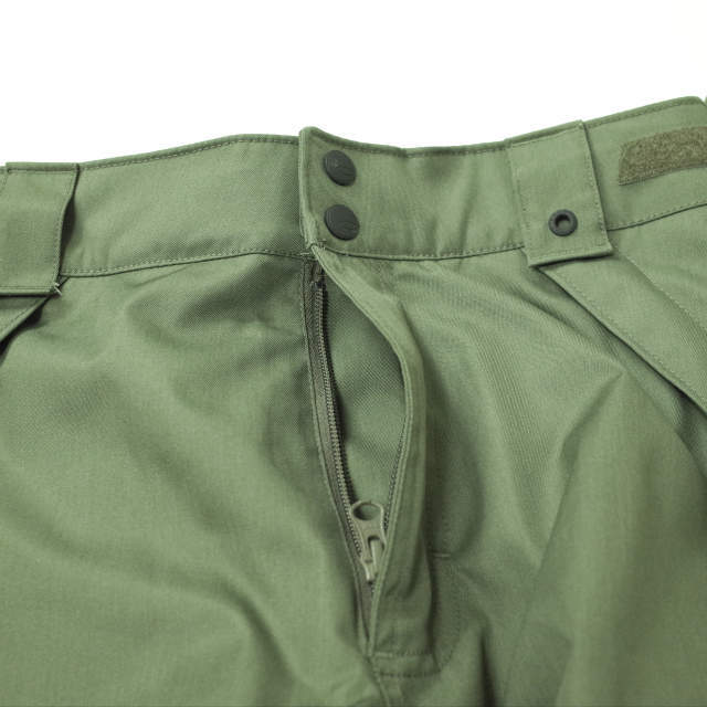 Oakley(オークリー)のOAKLEY オークリー ARROWHEAD 10K BZI PANT スノーパンツ 422040 M OLIVE スキー スノーボード ウェア ボトムス【中古】【OAKLEY】 スポーツ/アウトドアのスノーボード(ウエア/装備)の商品写真