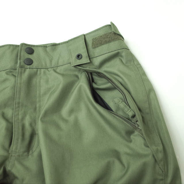 ラクマ Oakley - OAKLEY オークリー ARROWHEAD 10K BZI PANT スノー