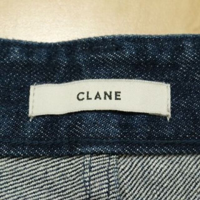 CLANE(クラネ)の新品未使用 CLANE クラネ デザイン ショート ベルボトム デニム ブルー レディースのパンツ(デニム/ジーンズ)の商品写真