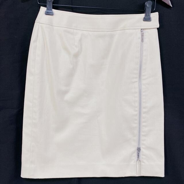 【シンガポール株式会社】大人っぽいファスナーがポイントのベージュのミニスカート レディースのスカート(ひざ丈スカート)の商品写真