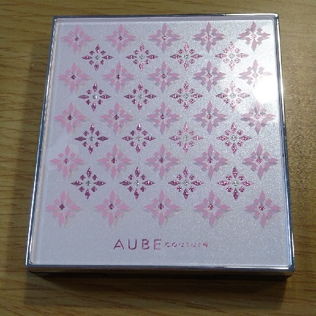 AUBE couture(オーブクチュール)のAUBE couture アイシャドウ コスメ/美容のベースメイク/化粧品(アイシャドウ)の商品写真