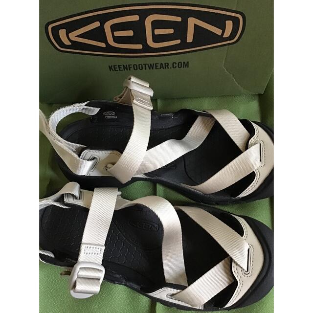 KEEN(キーン)のKEEN ZerraportⅡゼラポートⅡ サンダルシルバーバーチ23.5 レディースの靴/シューズ(サンダル)の商品写真